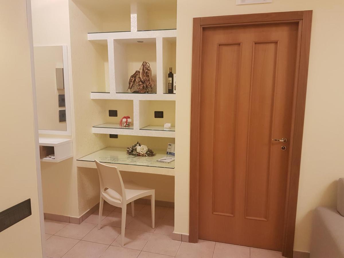 B&B Mary Grace Rossano Stazione Exterior foto