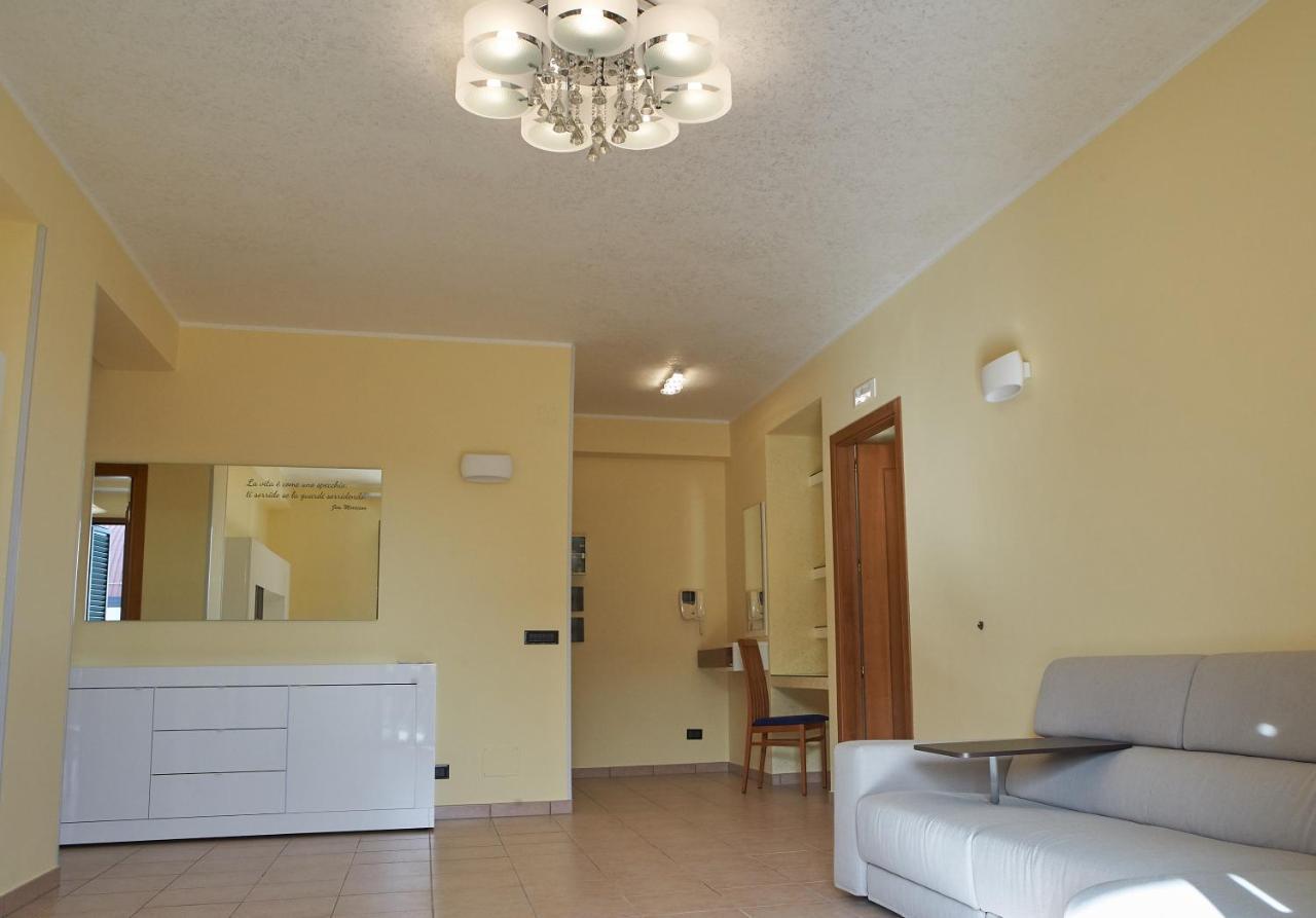 B&B Mary Grace Rossano Stazione Exterior foto